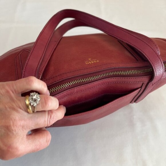 FOSSIL | Sydney Zip Top Leather Tote Shoulder Bag - Picture 5 of 16